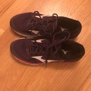 Mizuno Wave Rider 17